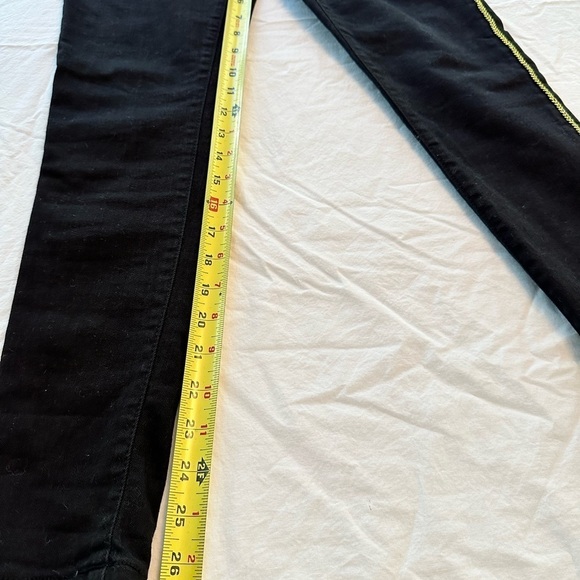 🎉Seven 7 black skinny jeans with gold brocade trim down sides. Sz 4 - Picture 7 of 9